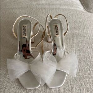 Badgley Mischka Ivory Heels with Tulle Bow